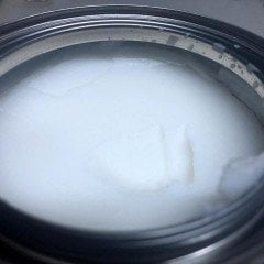 Şeffaf Koruyucu Ve Parlatıcı Mum Cila